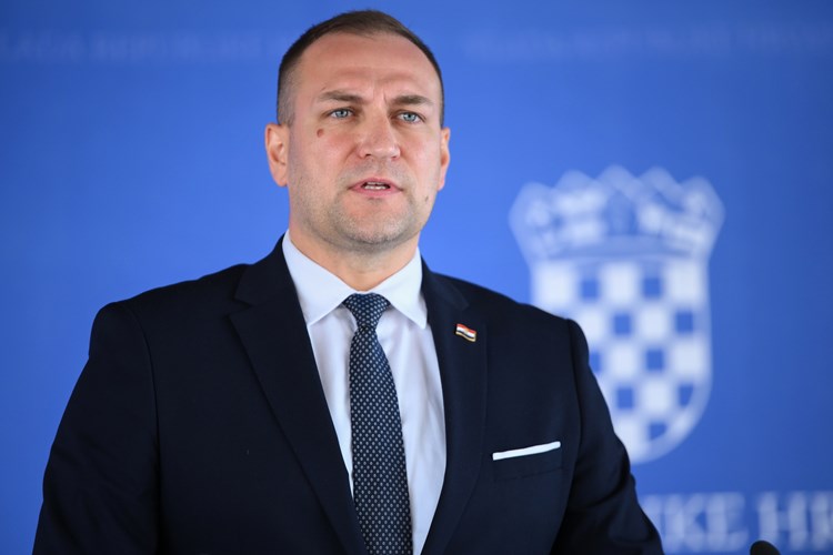 Slika /Vijesti/2025/Prosinac/4_prosinca/24_07_2025_sjednica_vlade_ (40).JPG